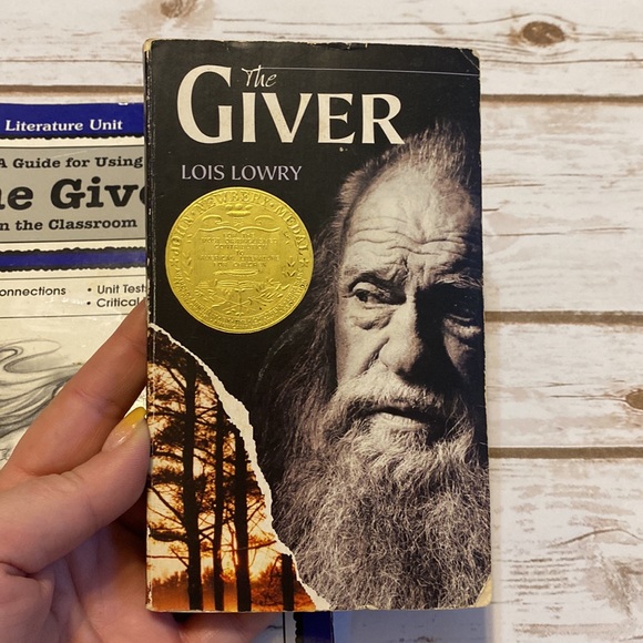 The Giver Novel & Unit Study - Picture 2 of 8